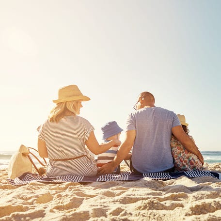 Taking the family to the beach? The right credit card can help extend your vacation budget and take the hassle out of getting there.