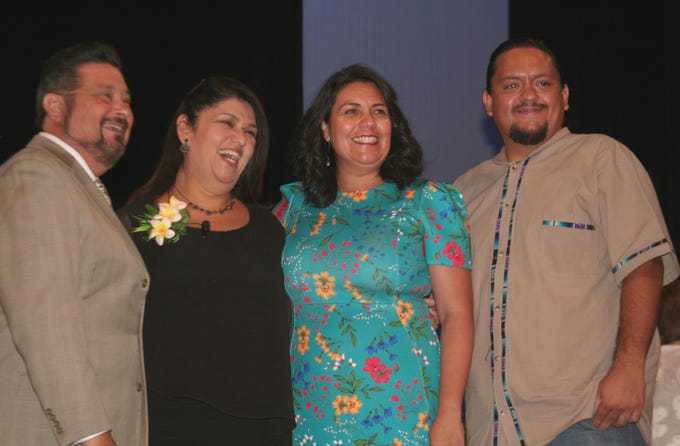Ceremonia de presentación de Betty Guardado y Carlos García, nuevos concejales de Phoenix por los Distritos 5 y 8, respectivamente