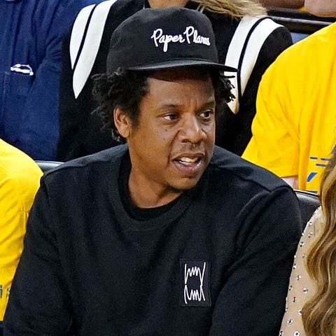 Jay-Z and Beyonce were courtside at Oracle Arena f
