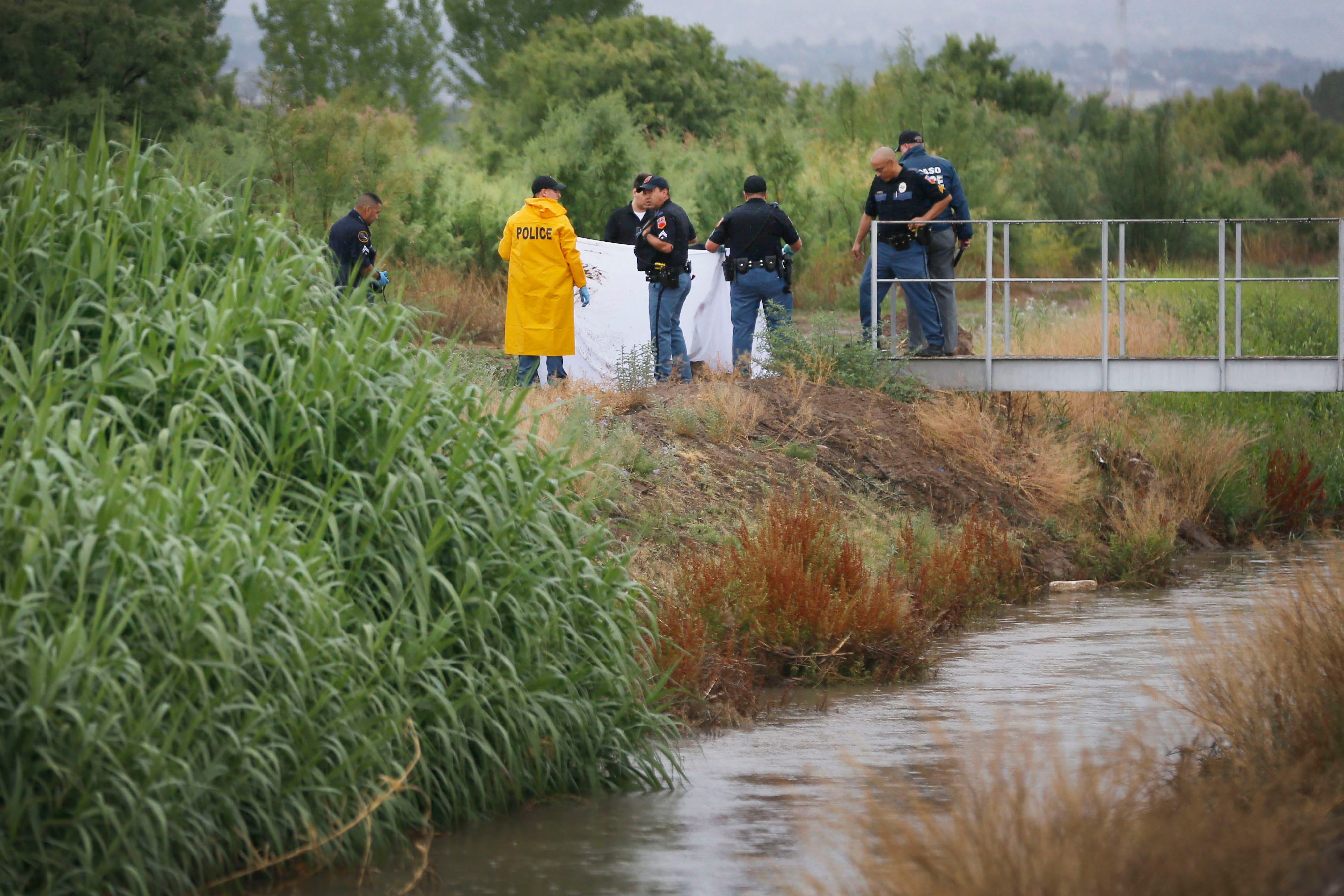 Advocates fear migrants deaths on rise in El Paso with canal drownings, I-10 fatalities