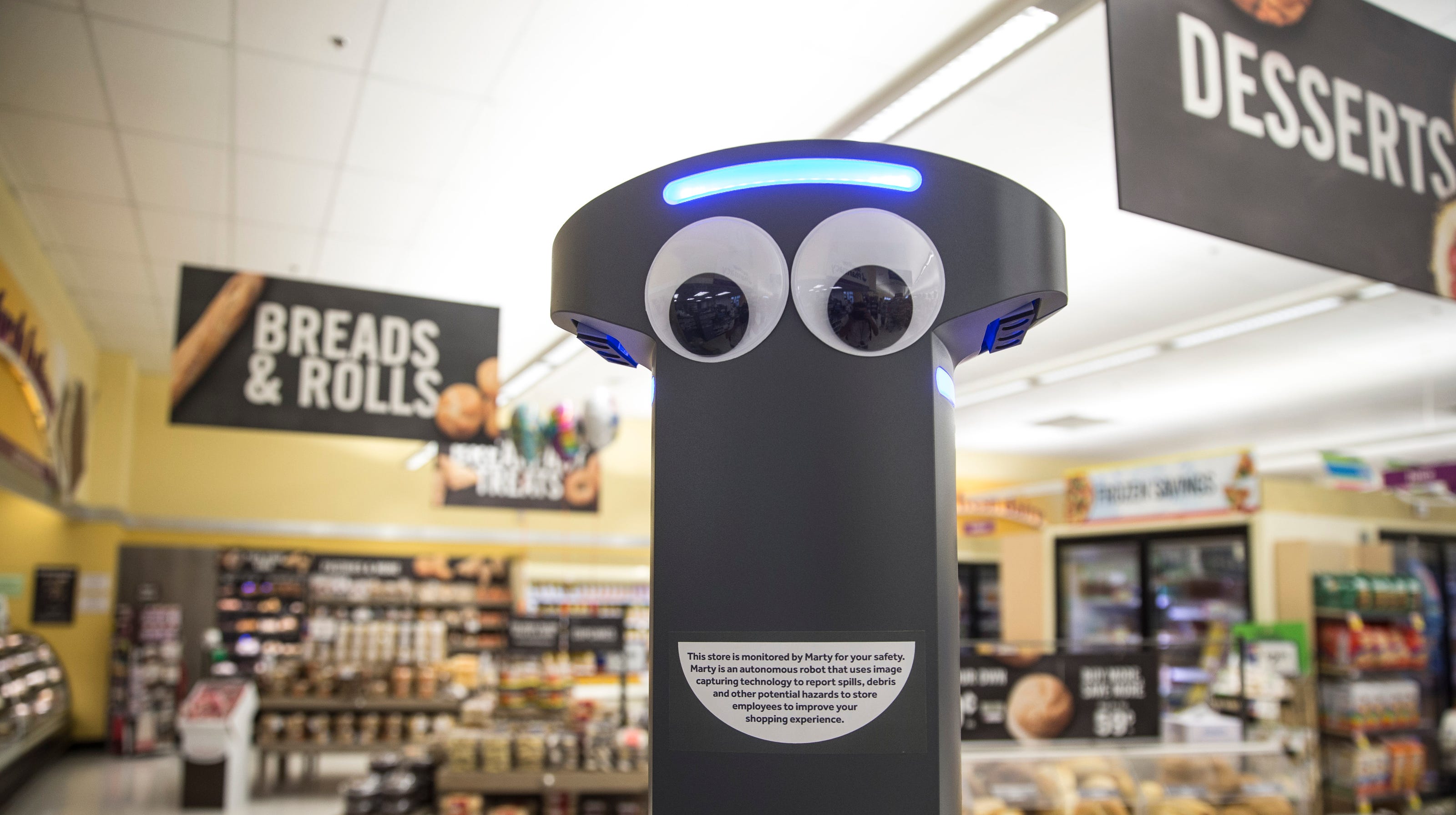 ude af drift Spole tilbage trække Marty the Robot is newest Stop & Shop employee, and here's what it does