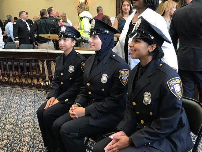 New Jersey Police Welcome First Officer In Hijab Amid All Female Class