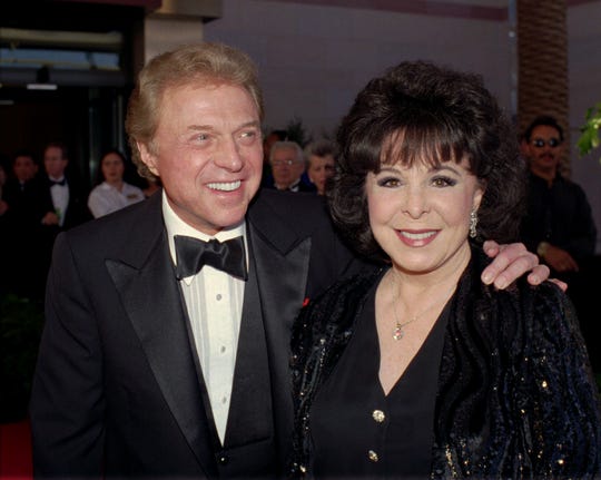 Steve Lawrence and Eydie Gorme in May 1998 at a gala in honor of Frank Sinatra in Las Vegas.