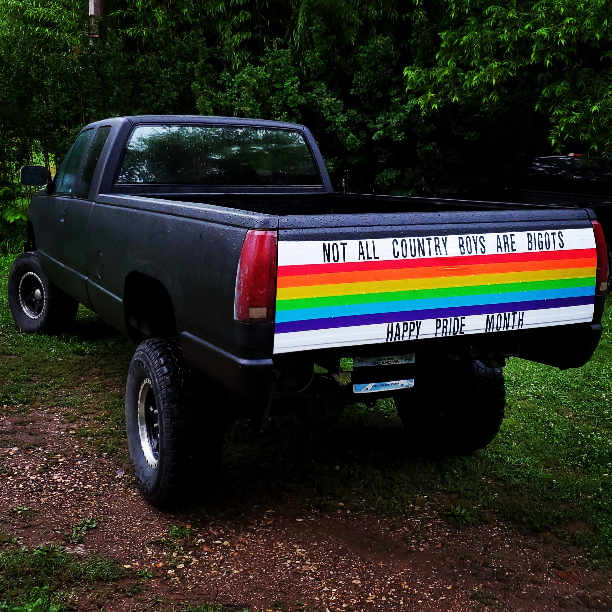 how to put flag on truck