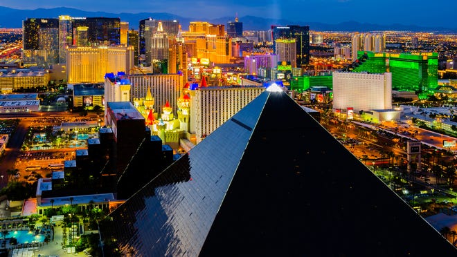 Las Vegas, known for its extravagant spectacles of bright lights and screens, shockingly has the same carbon footprint as the bitcoin industry, research says.