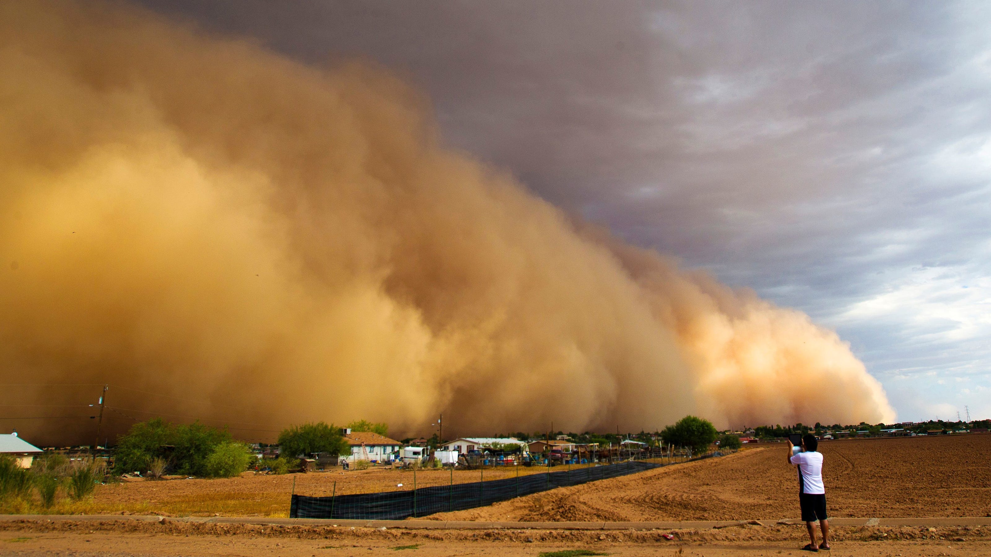 Monsoon in Arizona When does it start, dust storms vs. haboobs