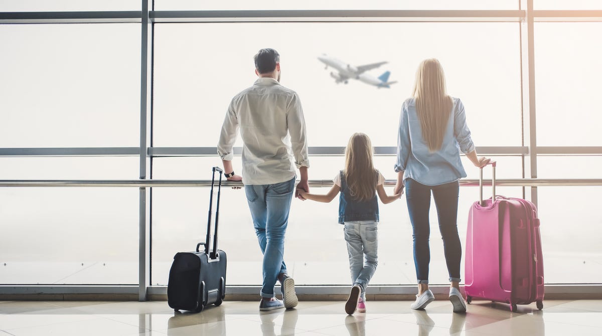 Taking the family on trip? The right credit card can take the hassle out of your vacation.