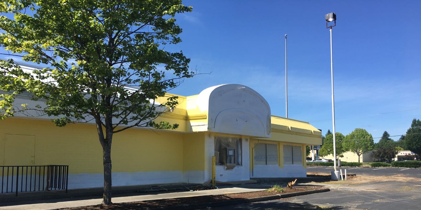 Old Taco Bell location makes way for local Mexican restaurant