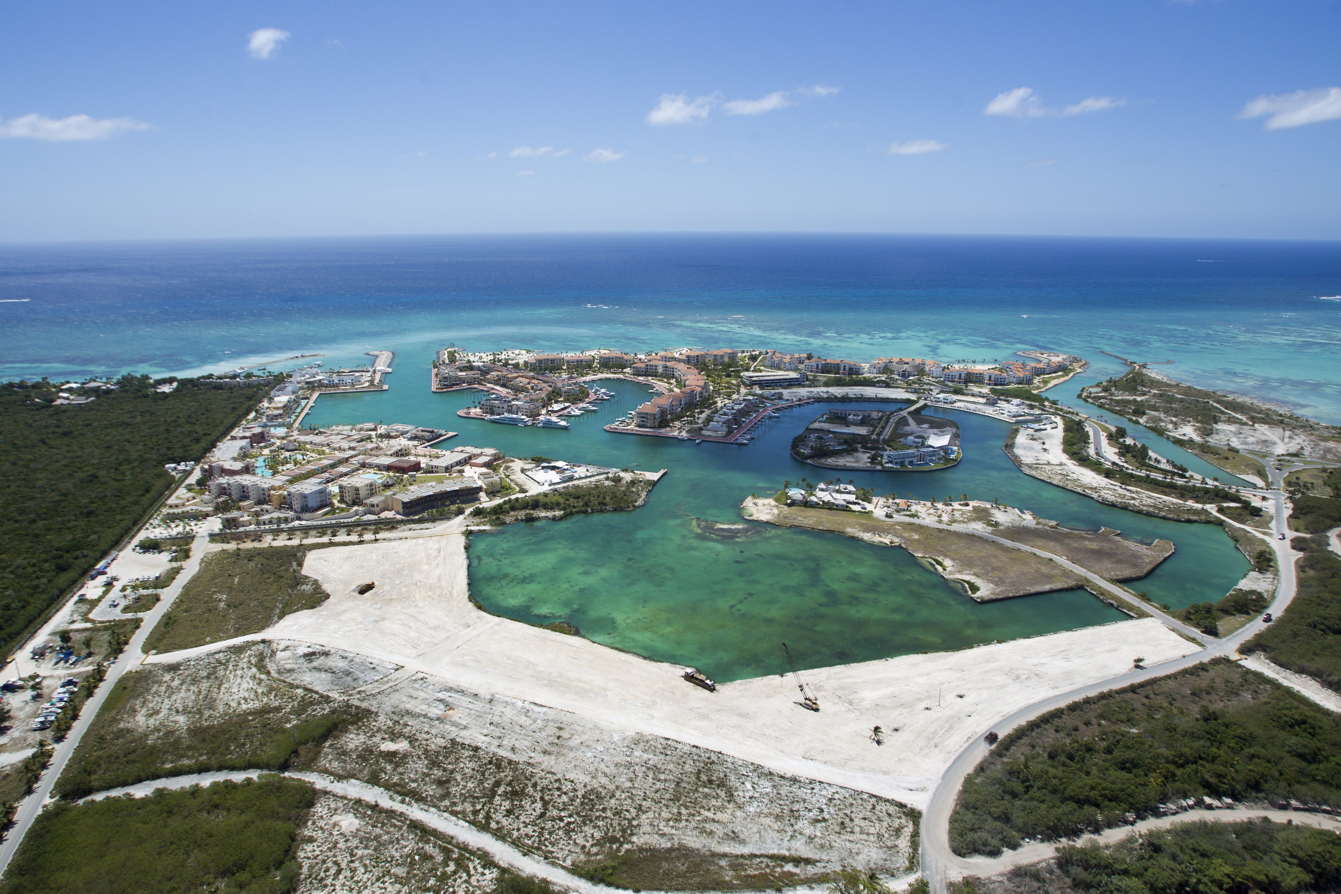 COVID travel Summer vacation season is here with gobs of uncertainty