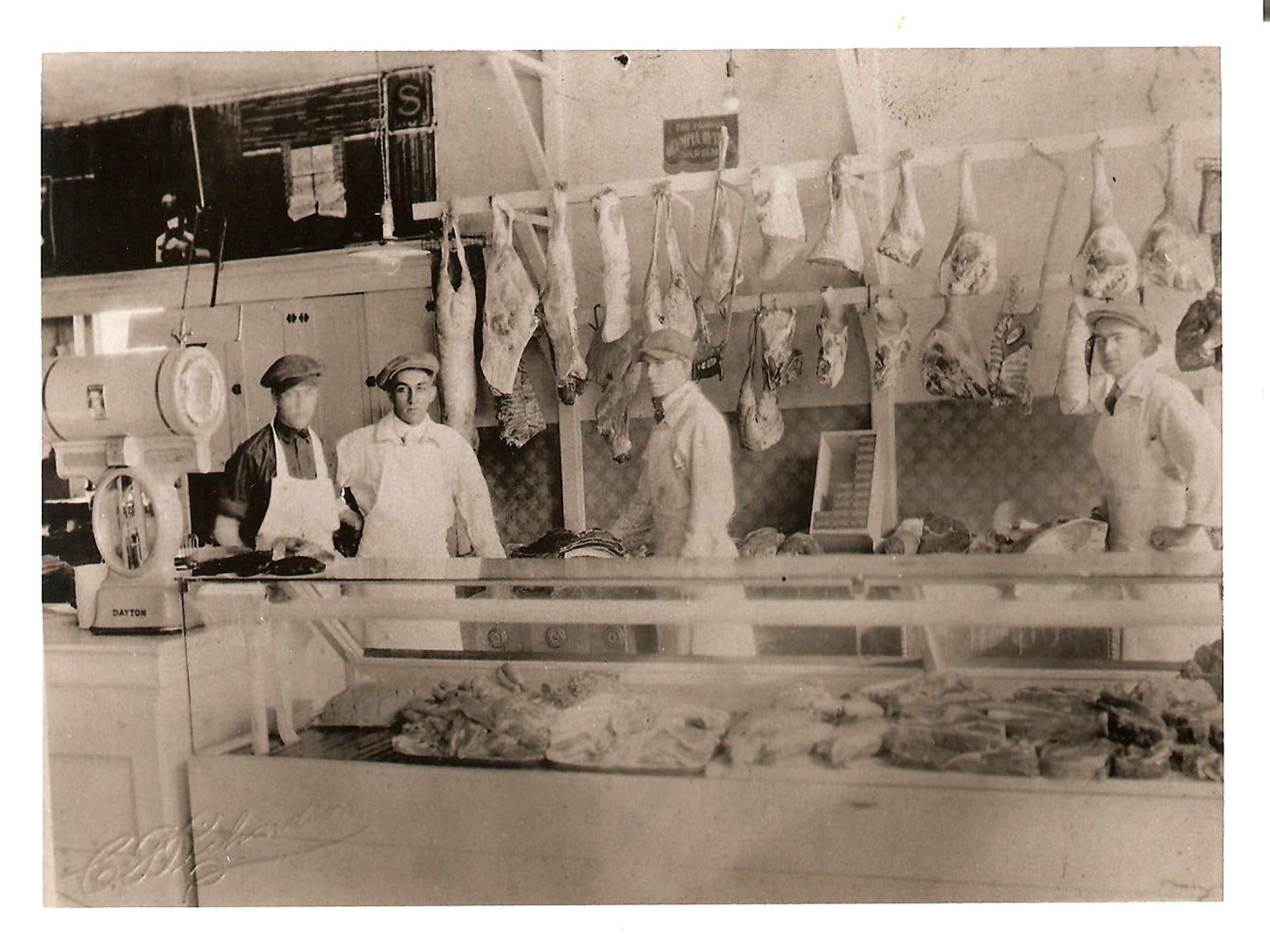 Retro Louisville From war, to Frank Lloyd Wright to pedestrian pigs