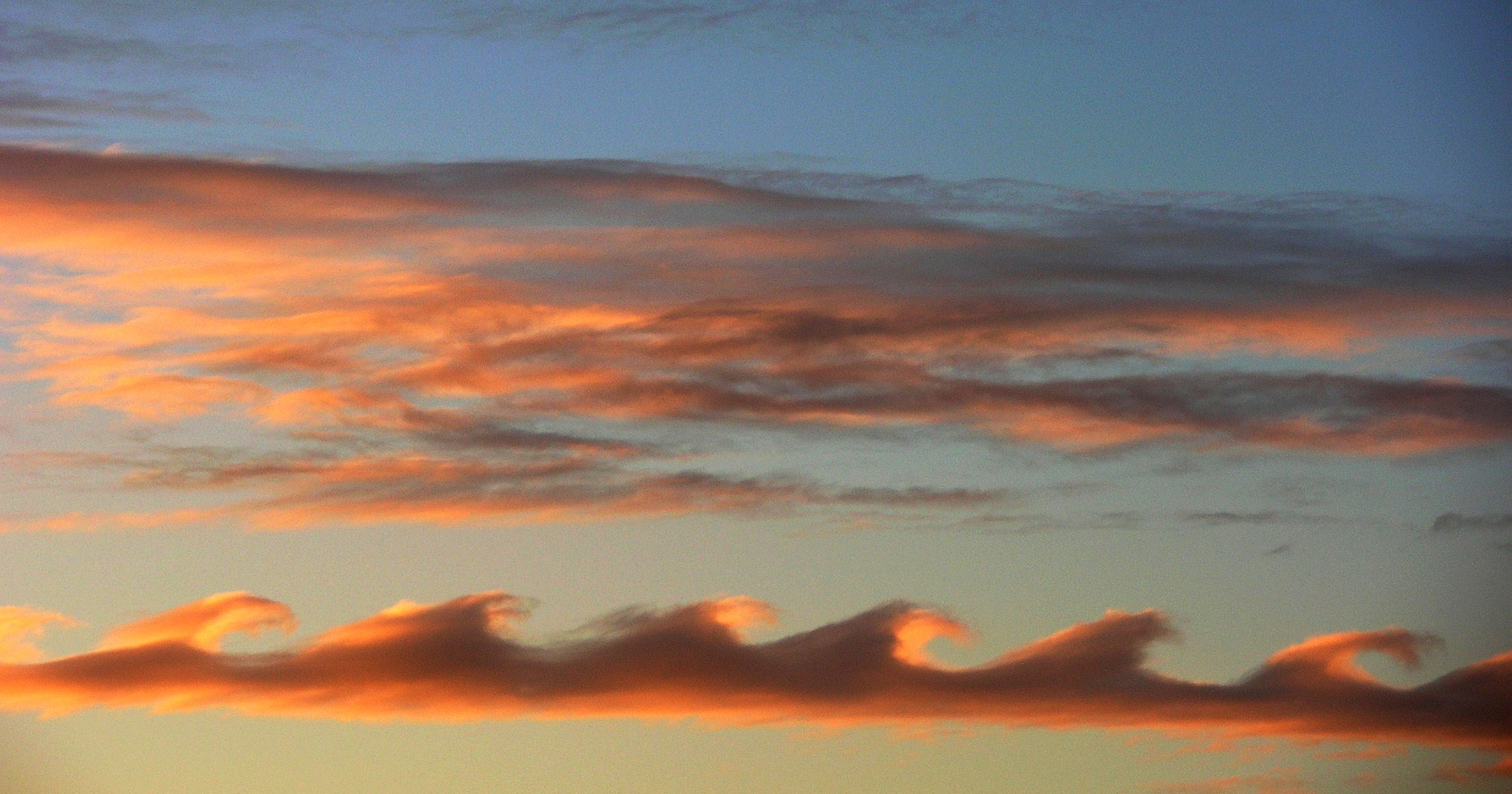 Kelvin Helmholtz Clouds 'KelvinHelmholtz' wave clouds rippled over