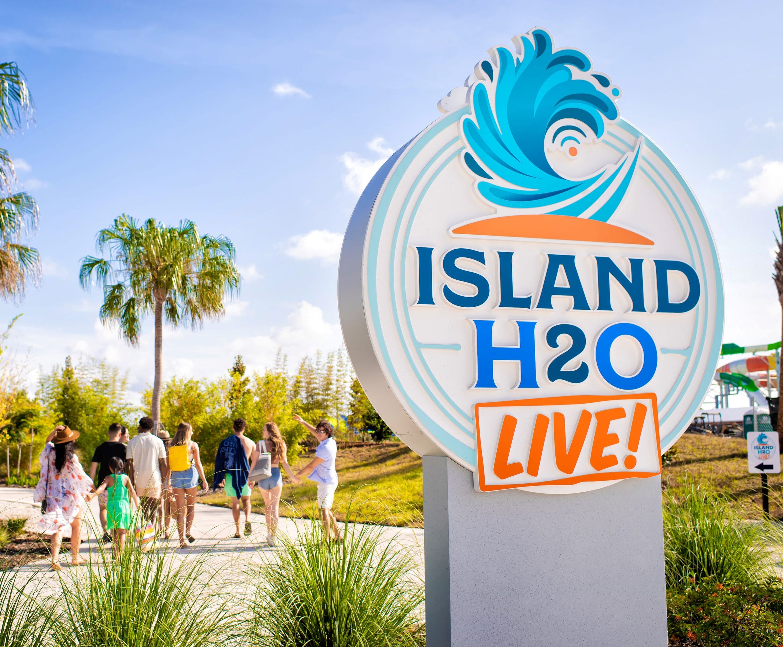 Resultado de imagem para island h2o live water park