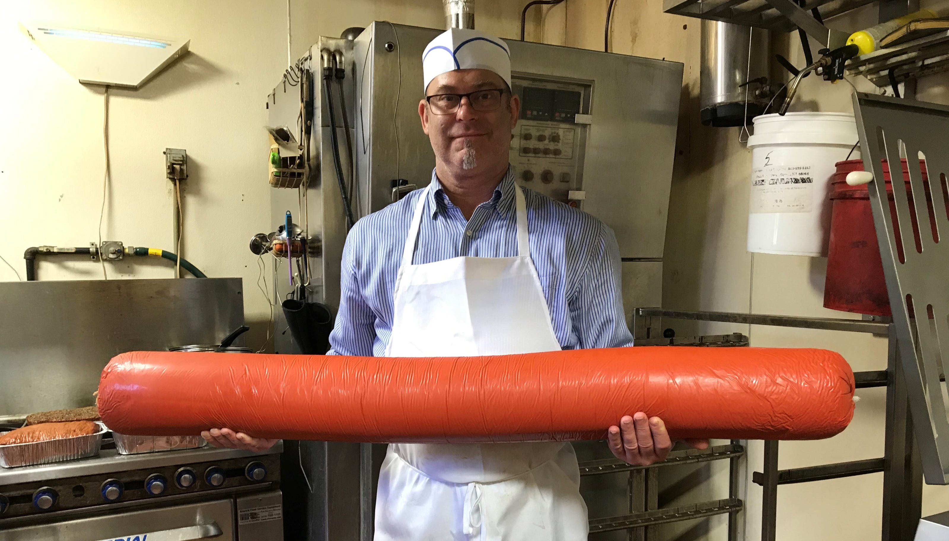 Union Pork Store in NJ creates world's largest hot dog