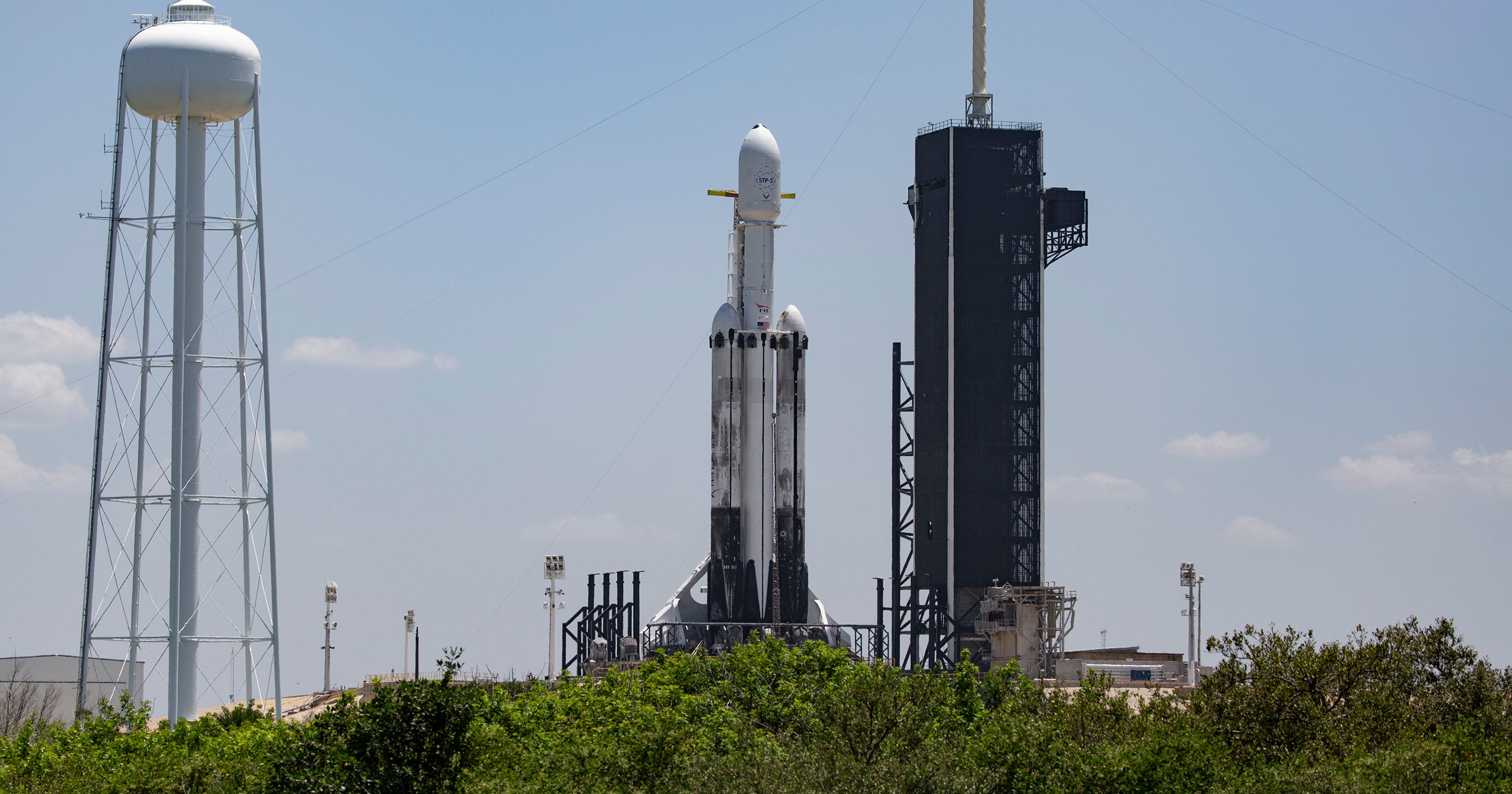 Updates: Watch SpaceX launch Falcon Heavy from Kennedy Space Center