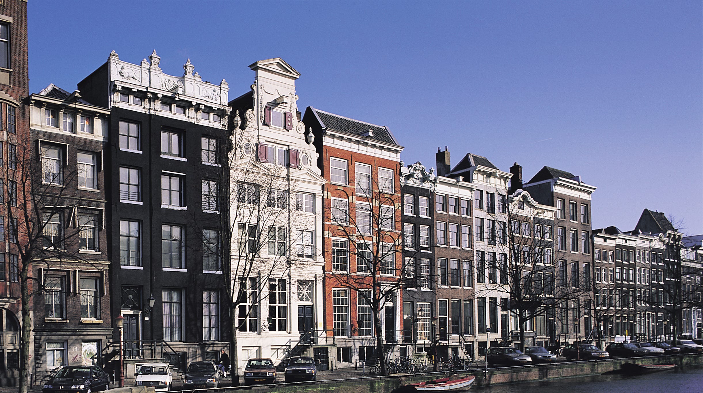 airbnb amsterdam tourist tax