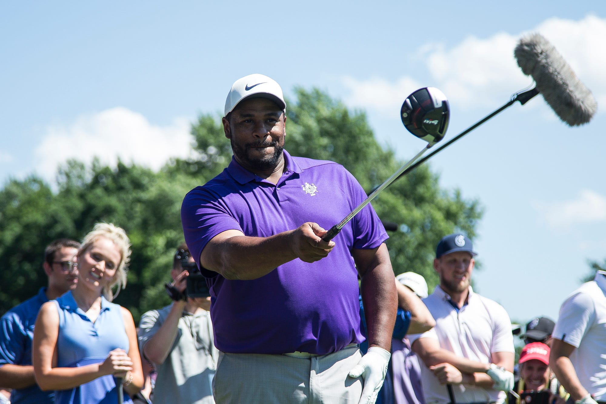 Red Wings Dylan Larkin Stole Celeb Golf Show In One Heart Melting Moment
