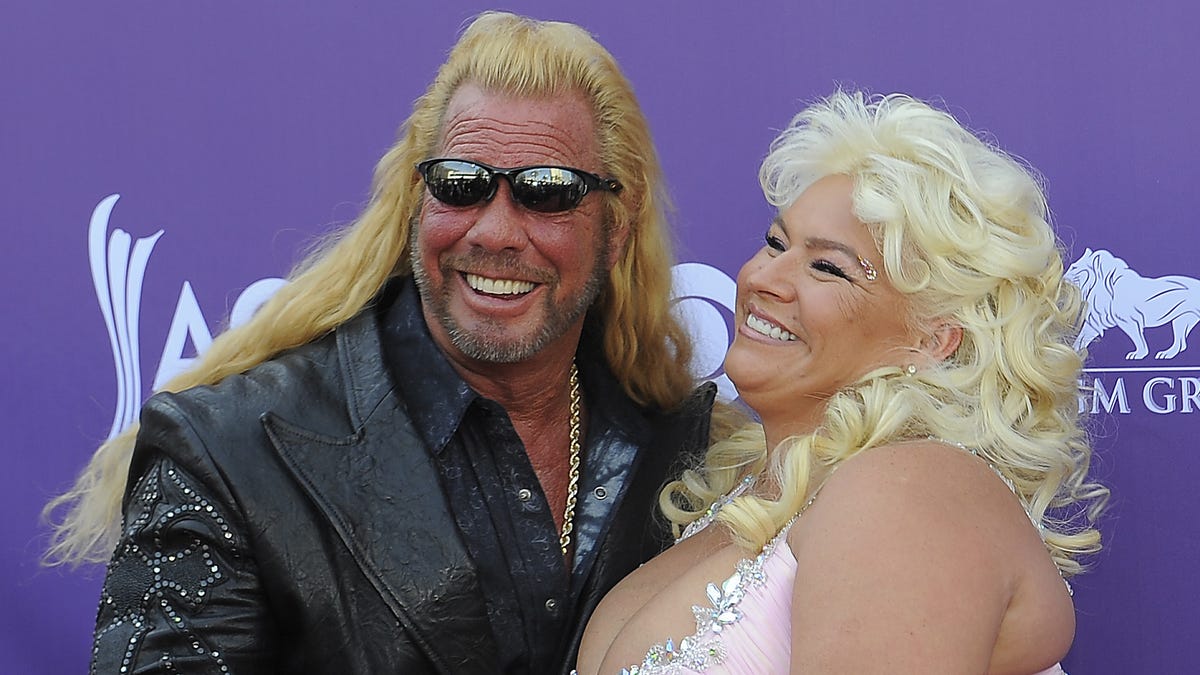 ACM Awards Dog and Beth Chapman walk the red carpet at the 48th Annual Academy of Country Music Awards at the MGM Grand Garden Arena in Las Vegas Sunday, April 7 (Via OlyDrop)