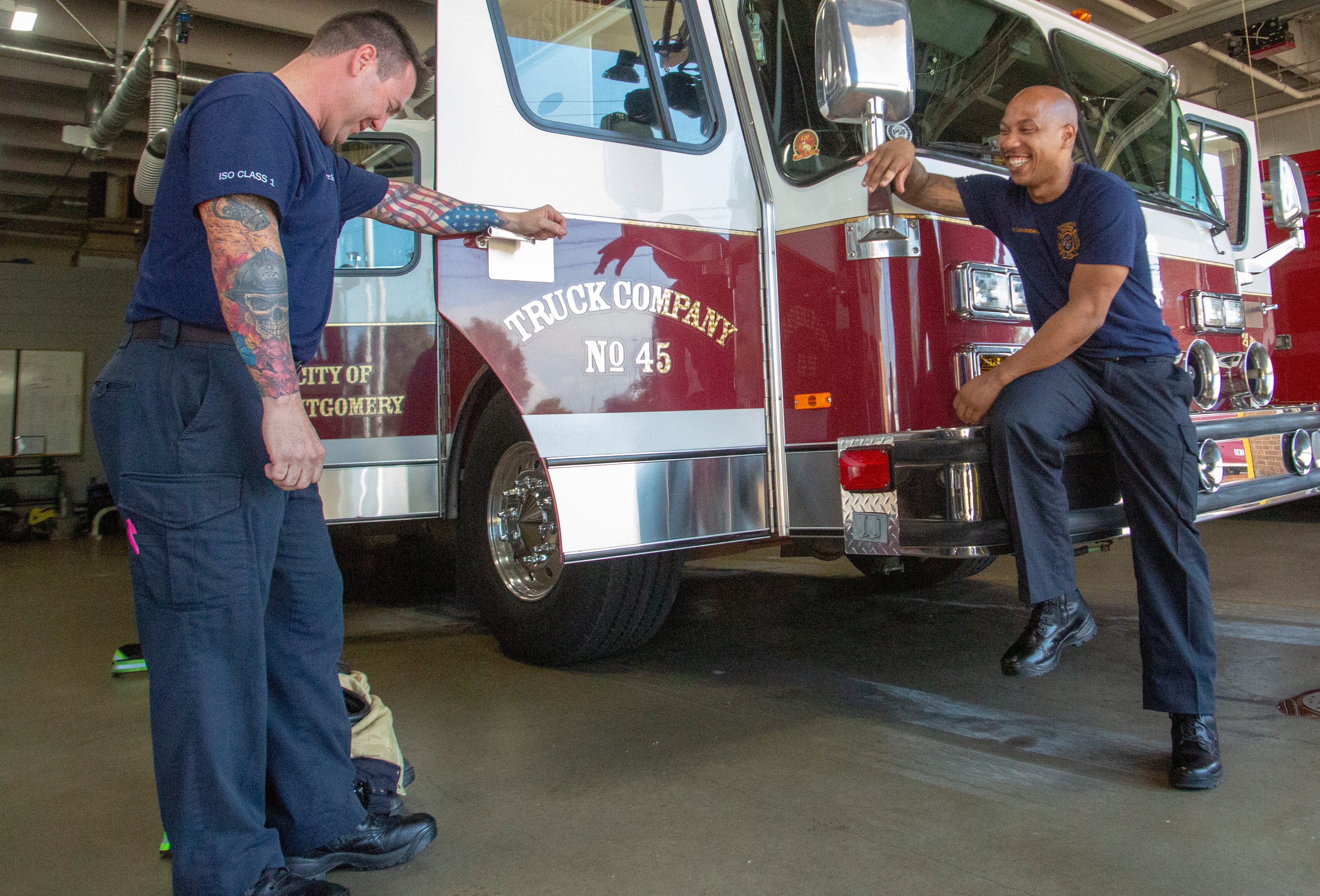 Featured image of post Class B Firefighter Uniform - Term for fire suppression equipment used by firefighters to manage or direct a water stream.