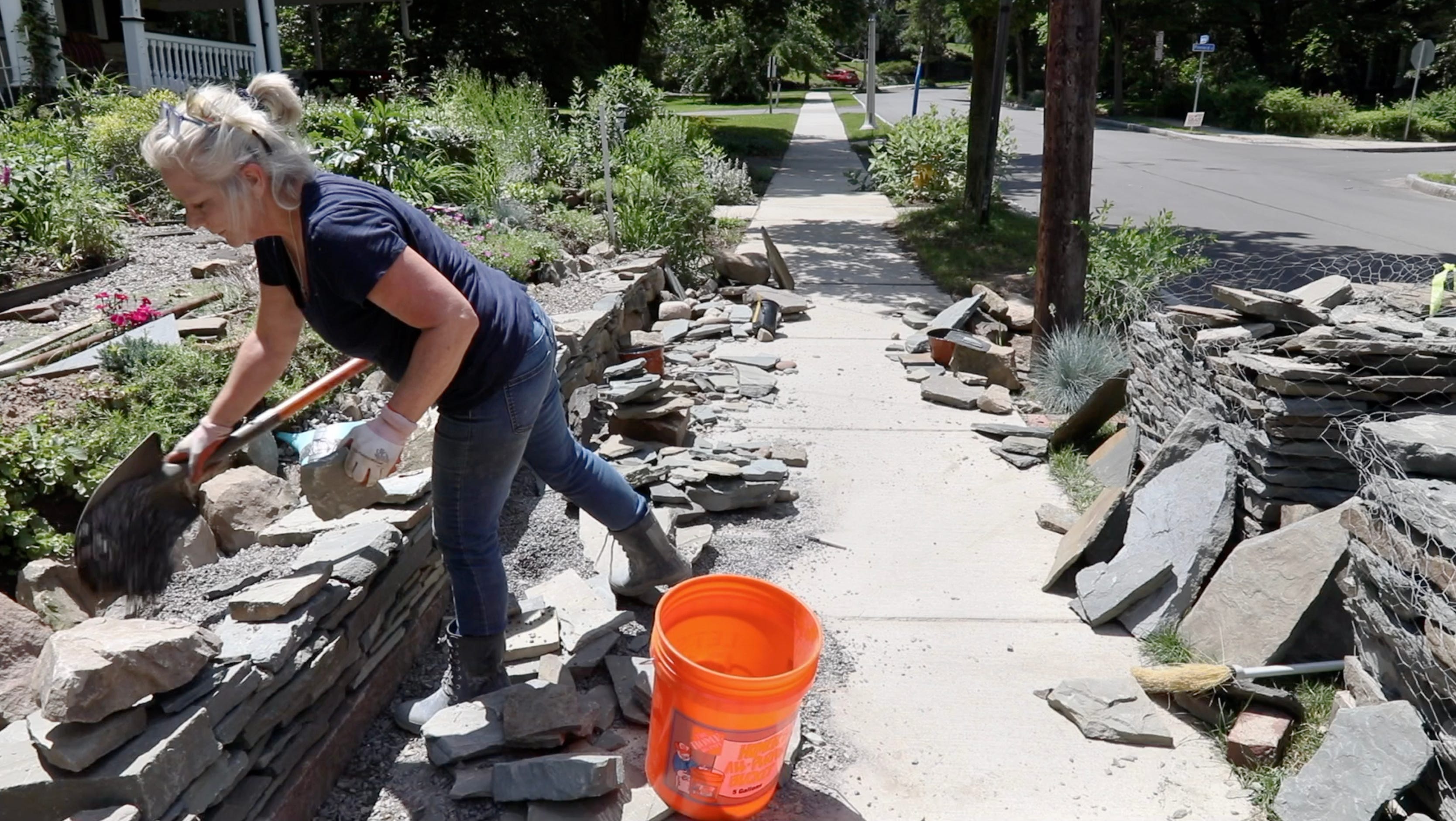 City Of Rochester Trashes Woman S Garden Wall Usa Posts