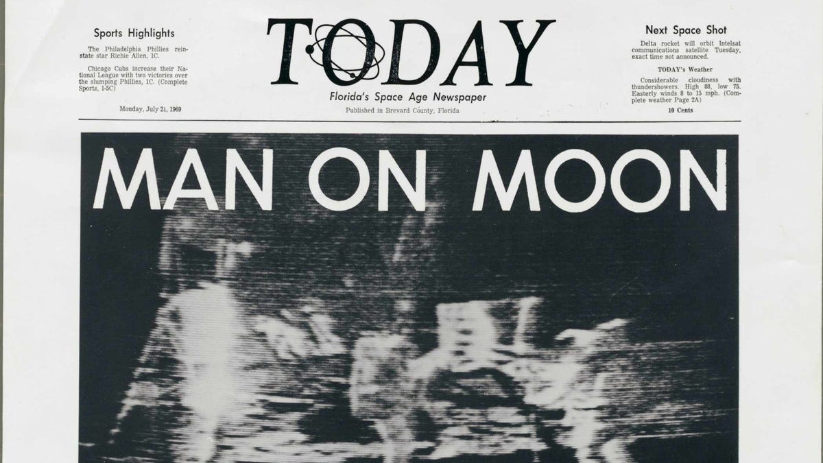 Moon landing Neil Armstrong, Buzz Aldrin on newspaper front pages