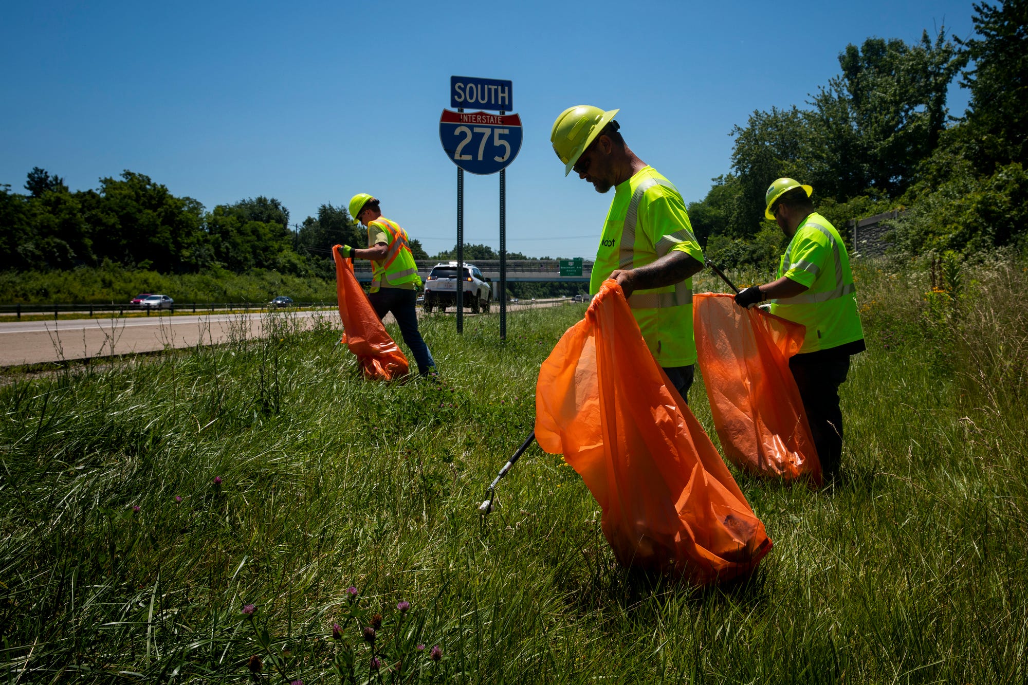 Ohio roads are covered in trash. And it&rsquo;s a huge waste of money and time.