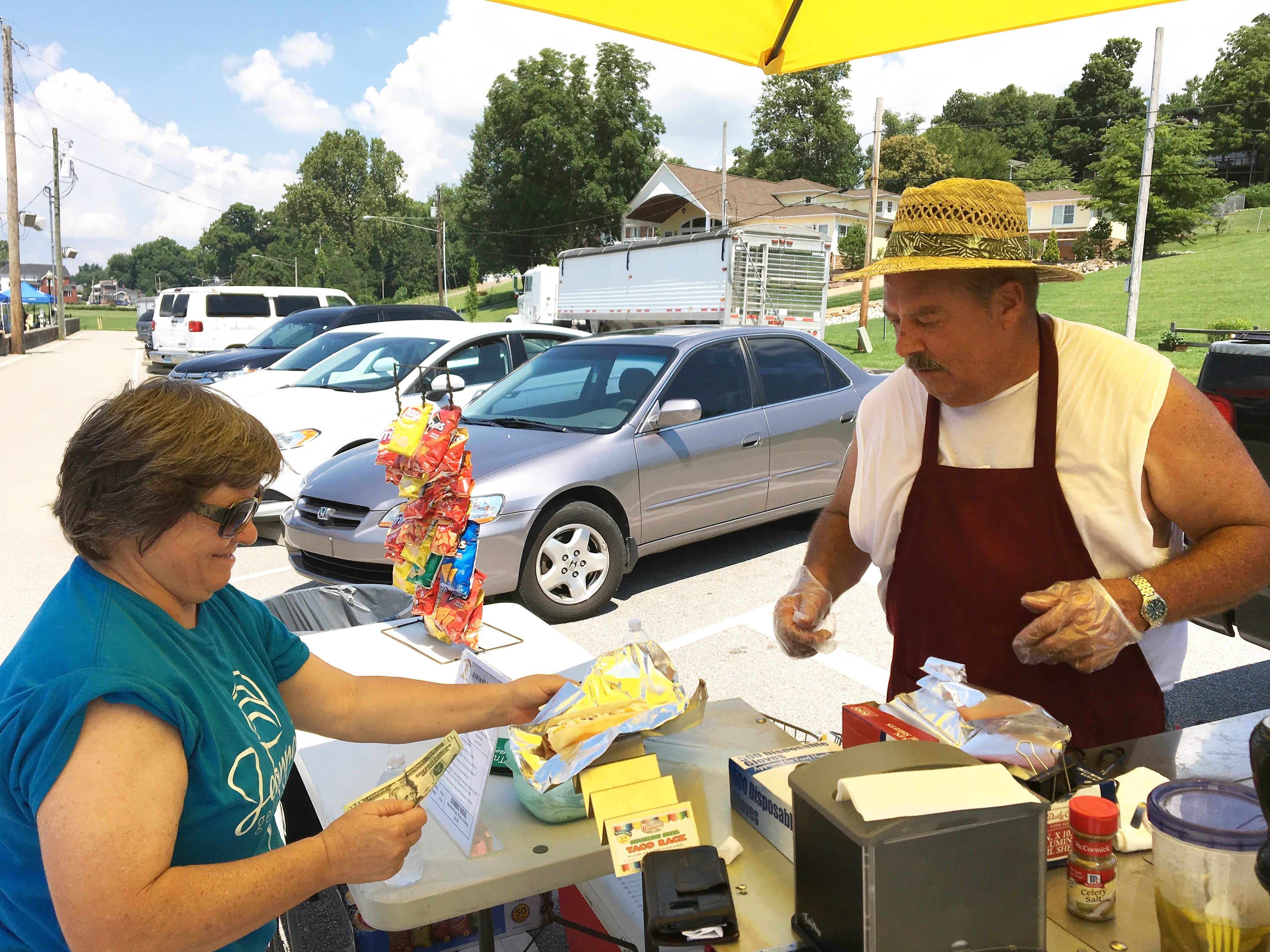 List of every food truck, trailer, cart active in the Evansville area