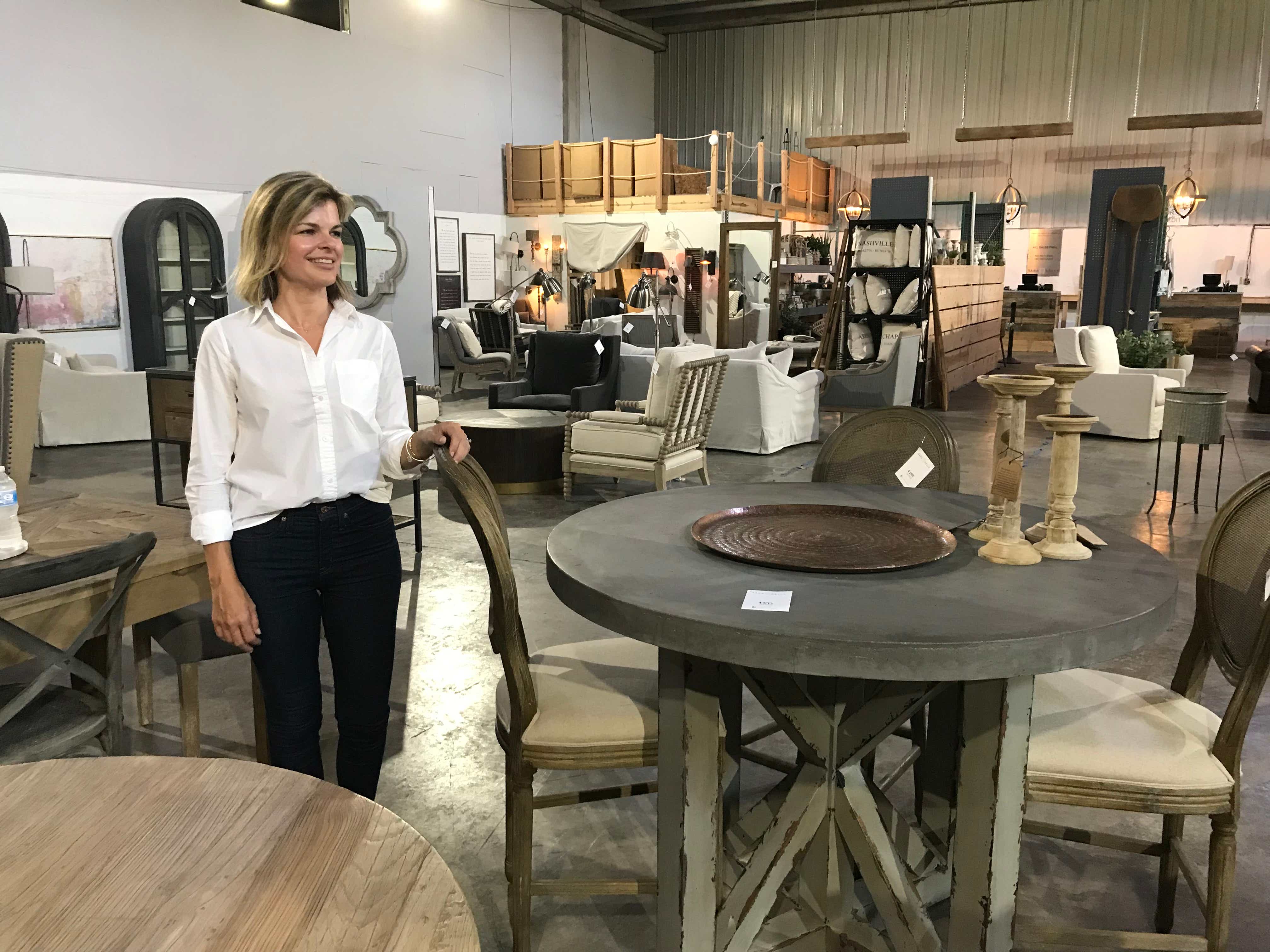 Furniture Stores Discounts On Home Decor At Sara Sells Warehouse