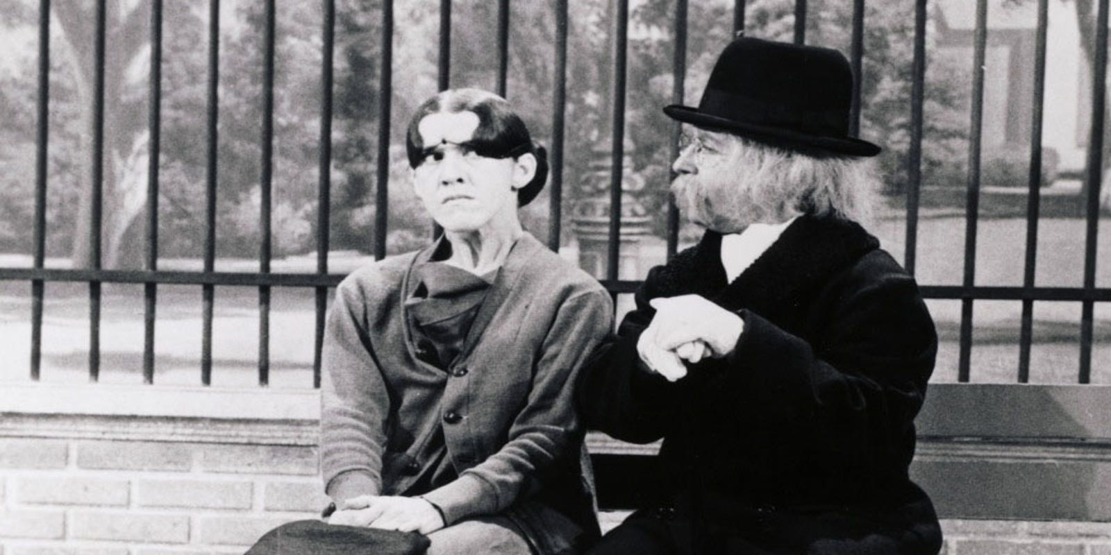 Emmy Winning Comic Actor Arte Johnson Dies At 90