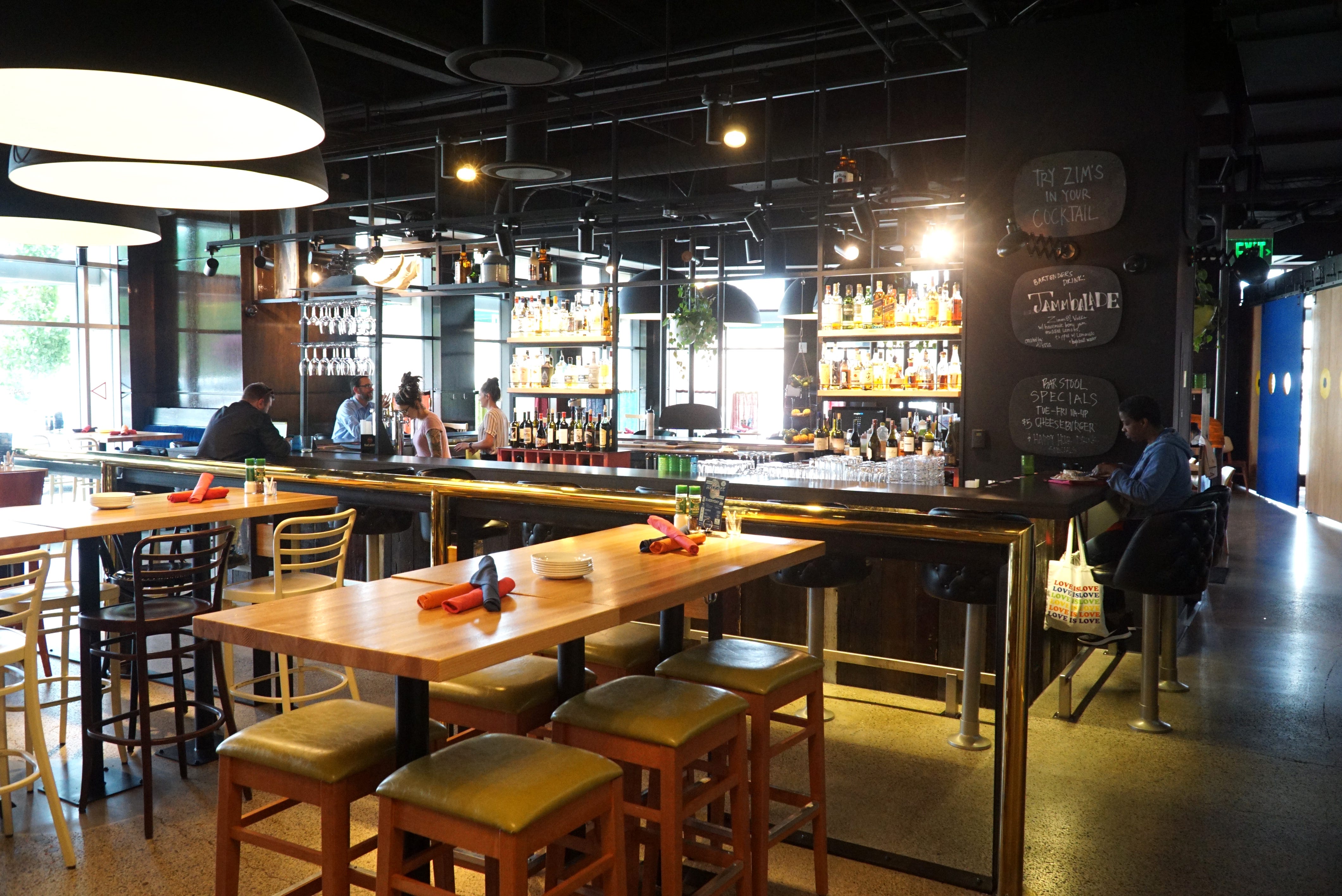 Grab some fresh lobster at this downtown Birmingham restaurant