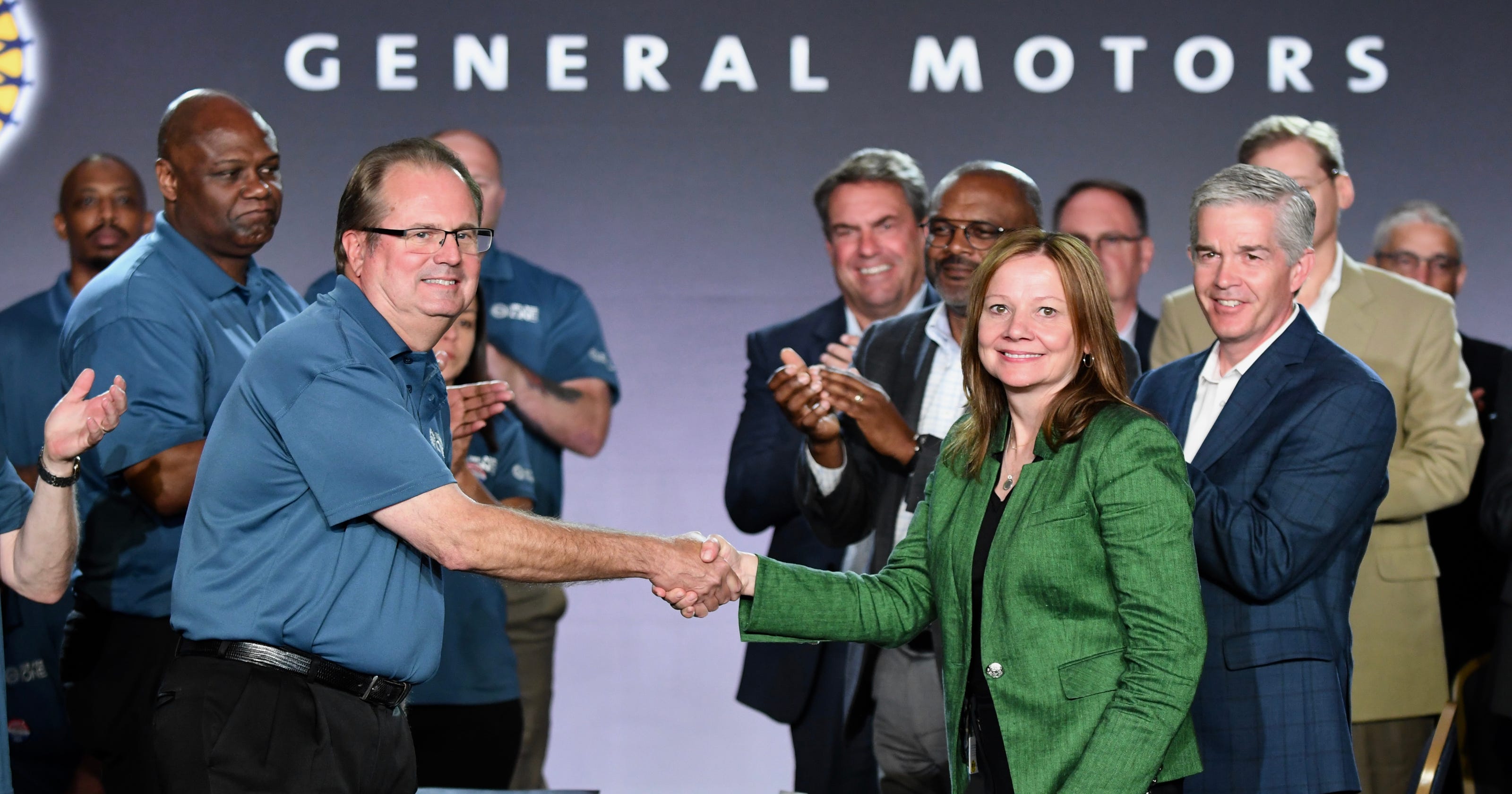 FCA, GM warn their futures are at stake ahead of UAW talks
