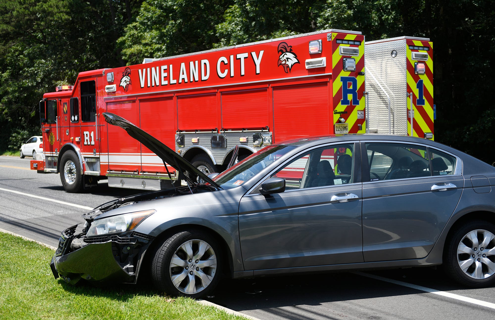 Four injured taken to Inspira after threevehicle Vineland crash