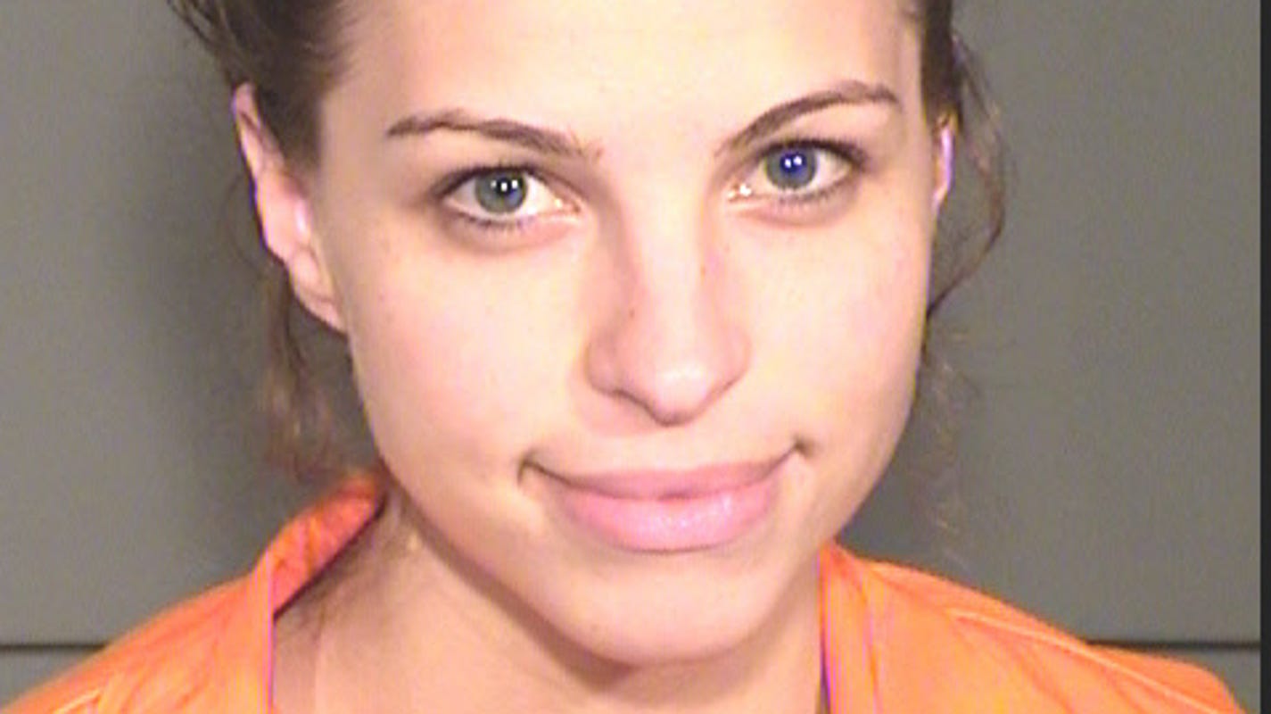 Flipboard Twinning Actress Sarah Paulson Reacts To Adele