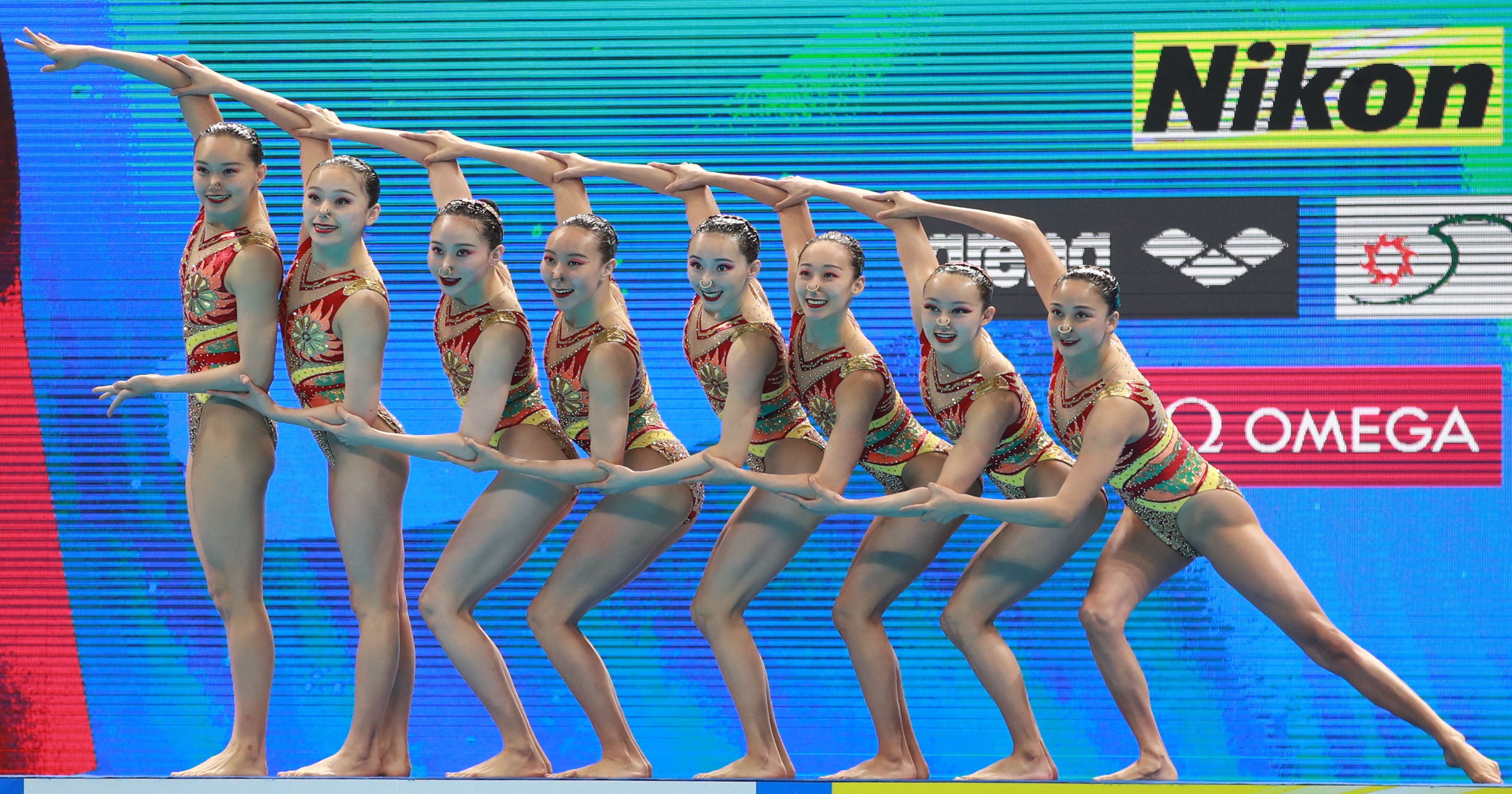 Mesmerizing images from synchronized swimming championships