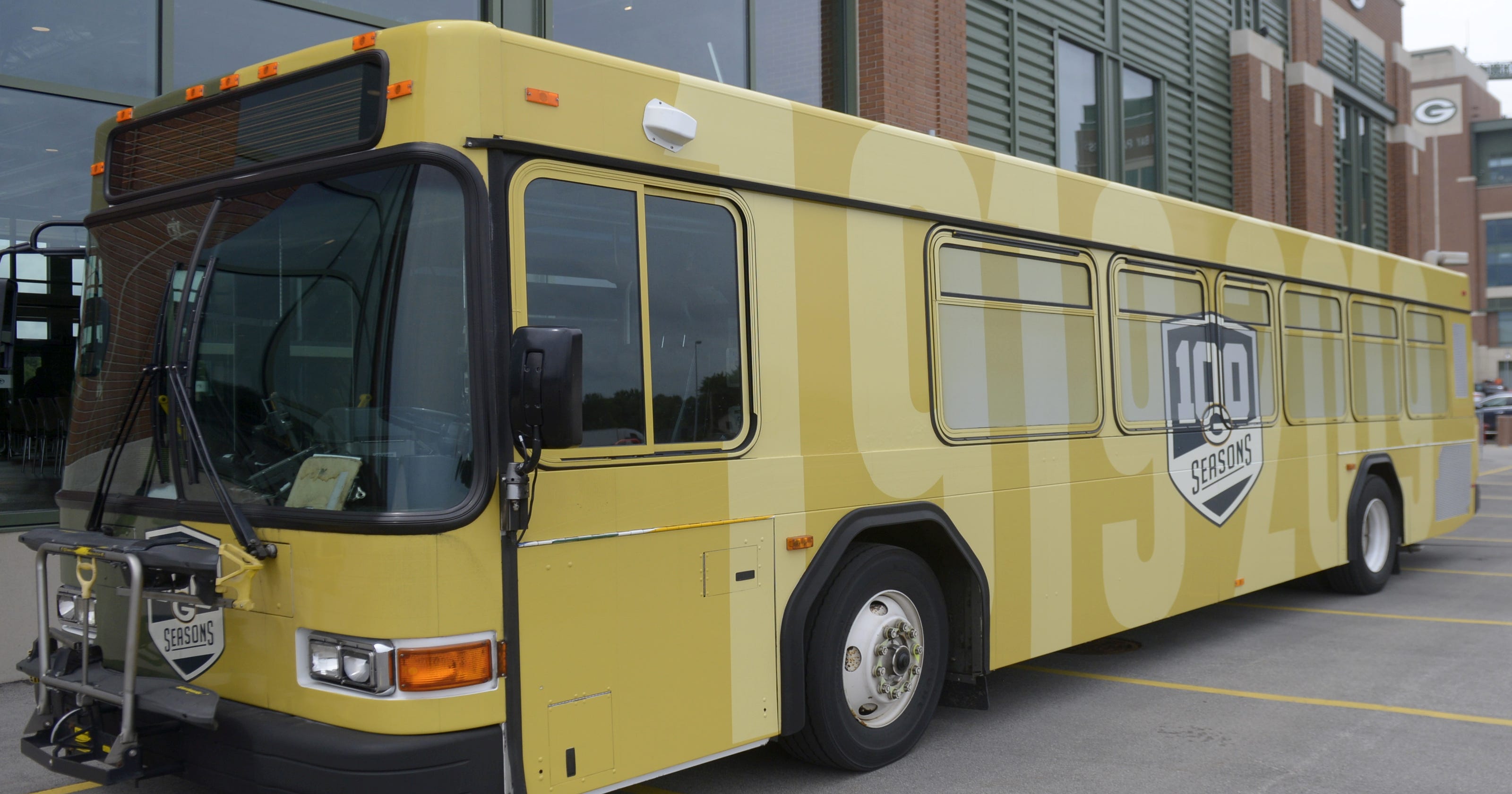 Green Bay Packers, city offer free yearround bus routes