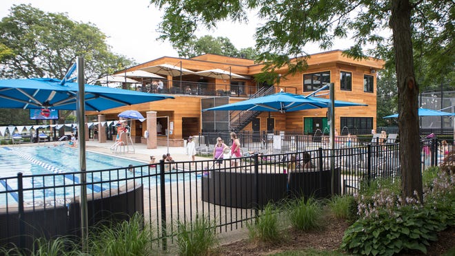 Country Clubs Are Making A Comeback In Metro Detroit Here S How