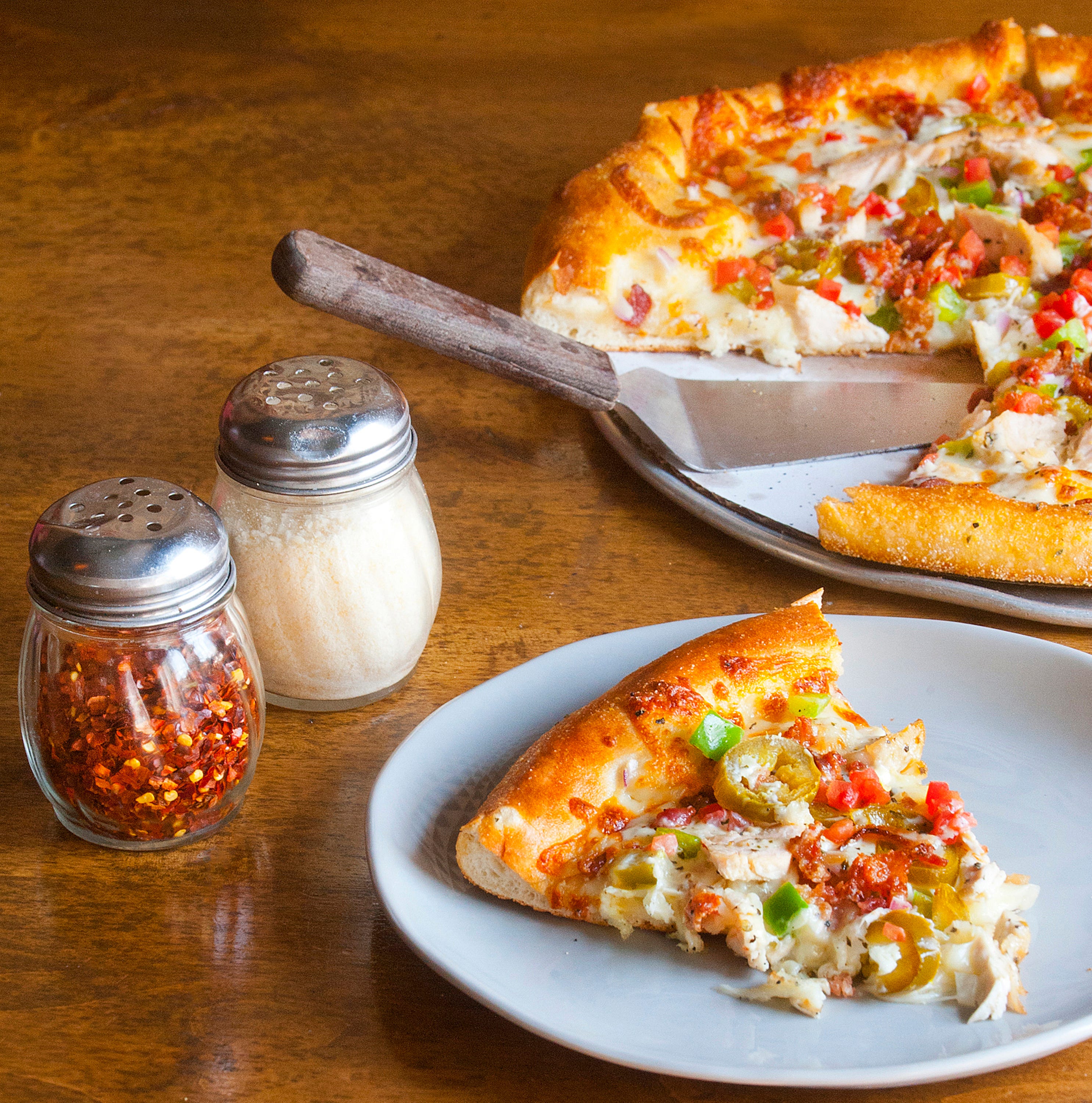 Louisville pizza Parlour Jeffersonville opens Crescent Hill location