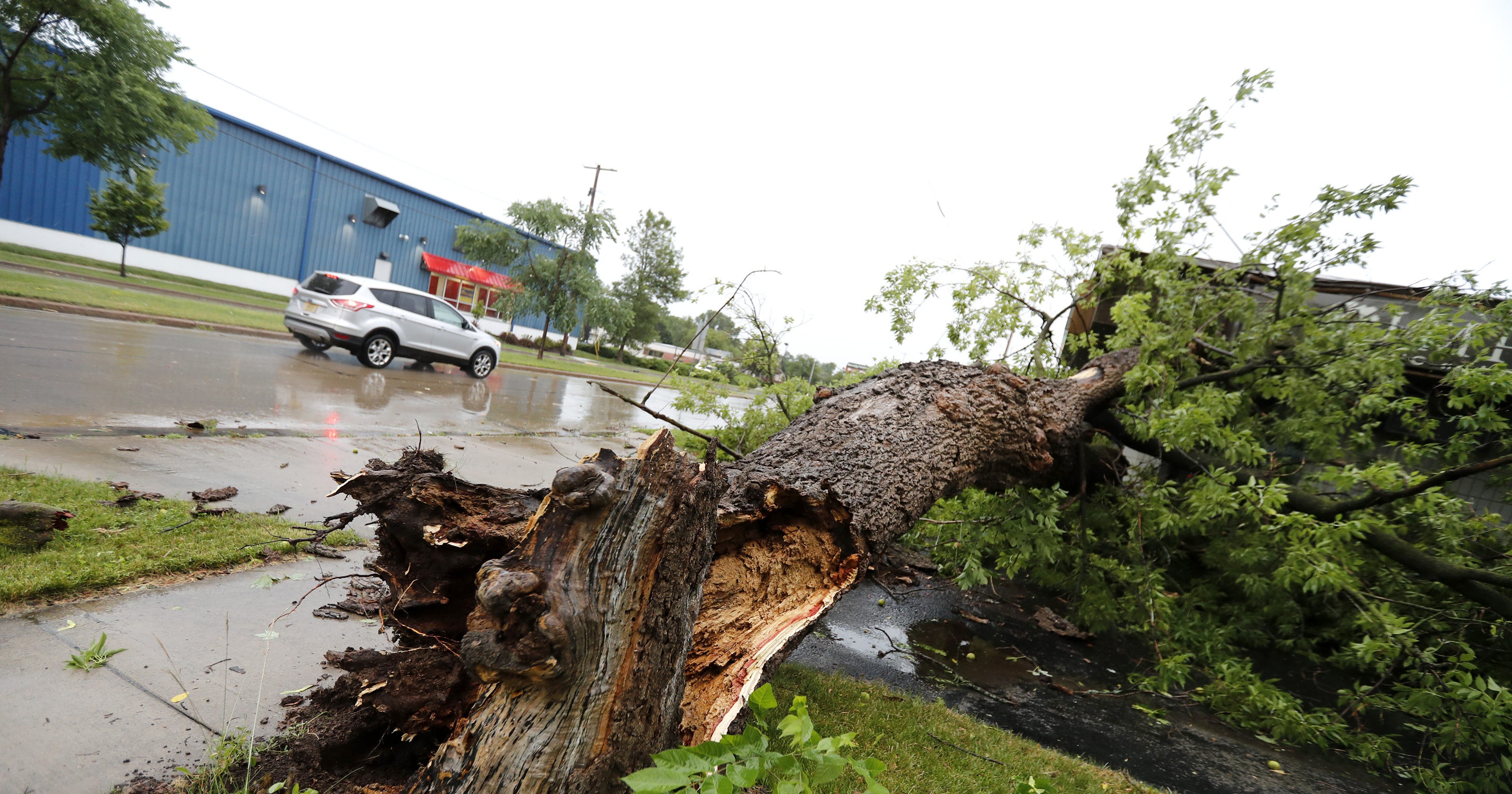 Wisconsin weather Thunderstorms, flooding, power outages reported