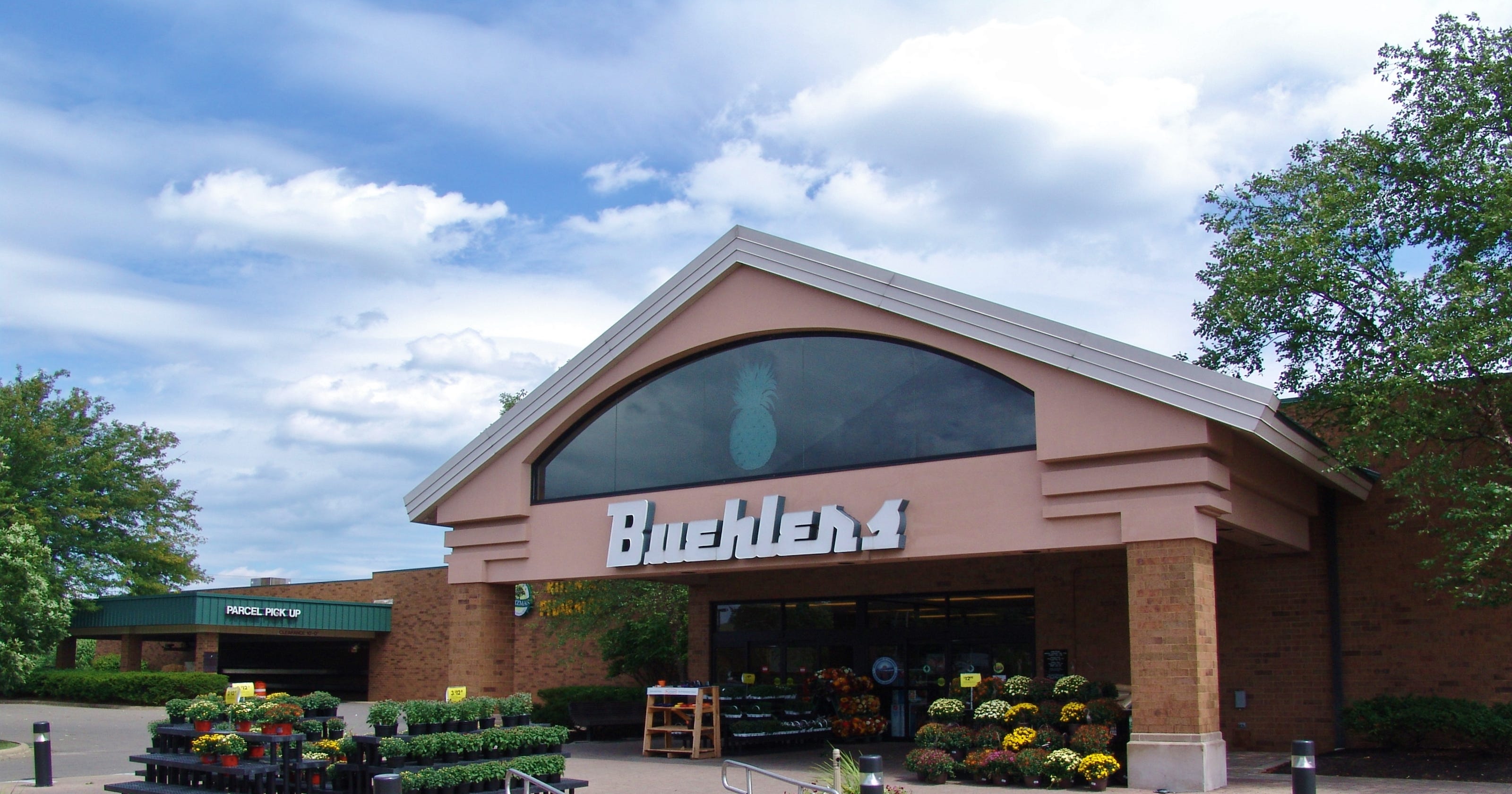 Buehler's limiting number of customers in stores