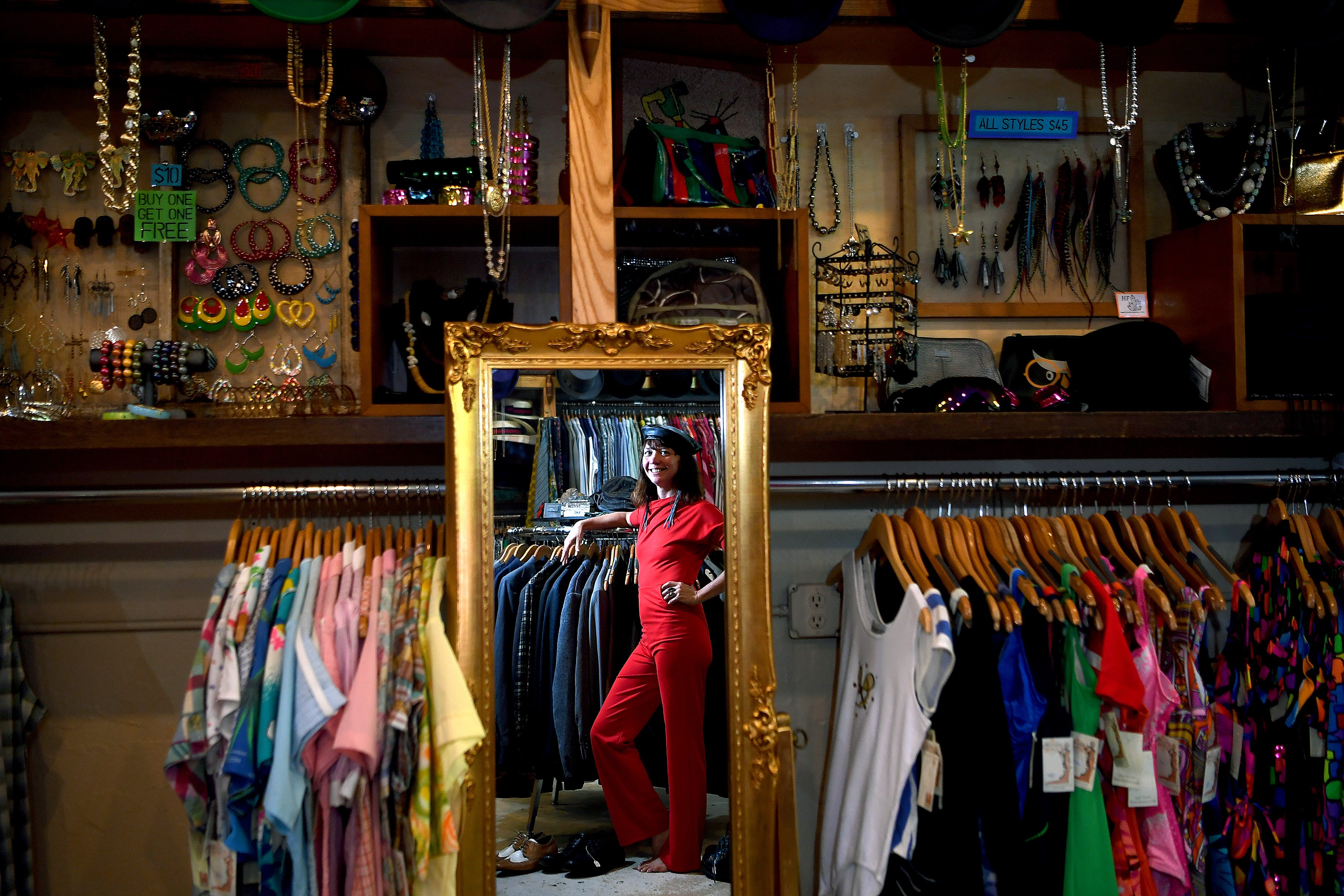 sara clothes shop