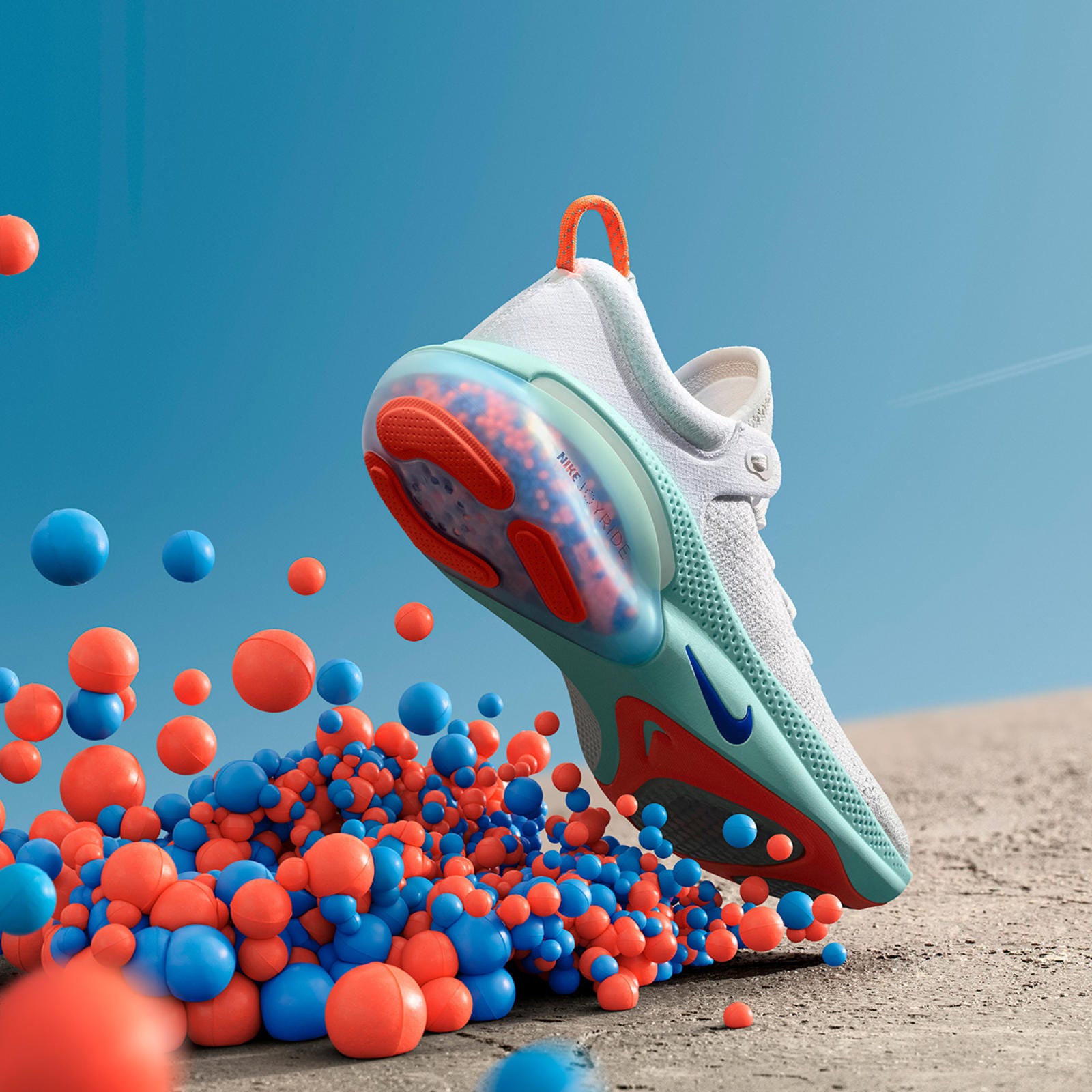 running shoes with air bubble