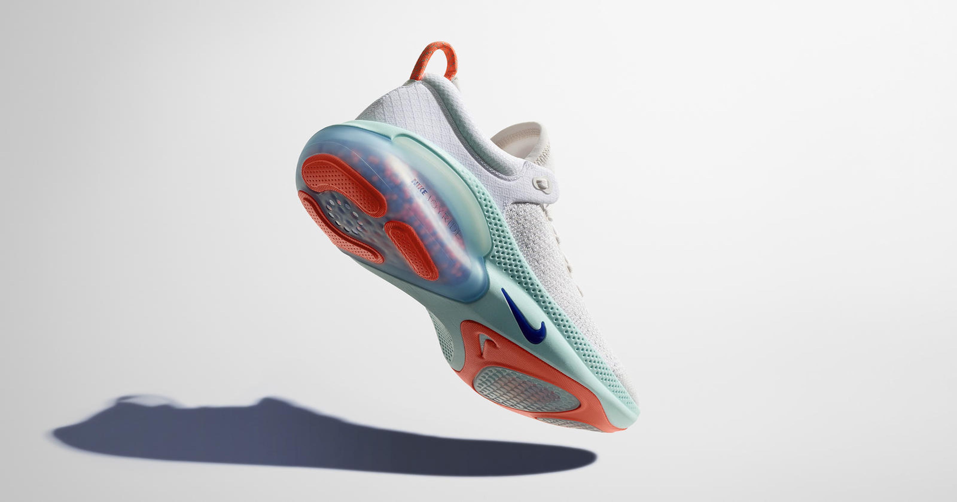 nike joyride neon