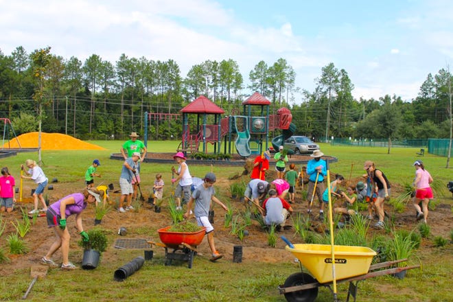 Community working together to create Green Infrastructure.