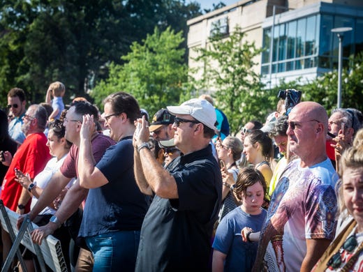   People gather at the intersection of 25th Avenue and West End to see Vanderbilt & # 39; s Carmichael West Tower 3 be imploded Saturday, July 27, 2019. 