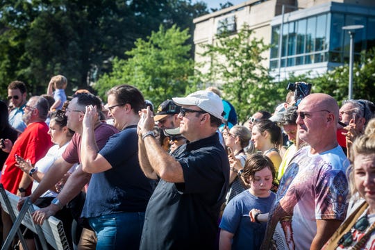   People gather at the intersection of 25th Avenue and West End to see Vanderbilt & # 39; s Carmichael West Tower 3 be imploded on Saturday, July 27, 2019. 