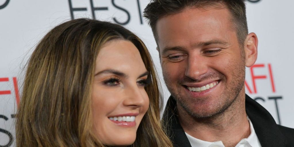 Armie Hammer Elizabeth Chambers Break Up After 10 Years Of Marriage