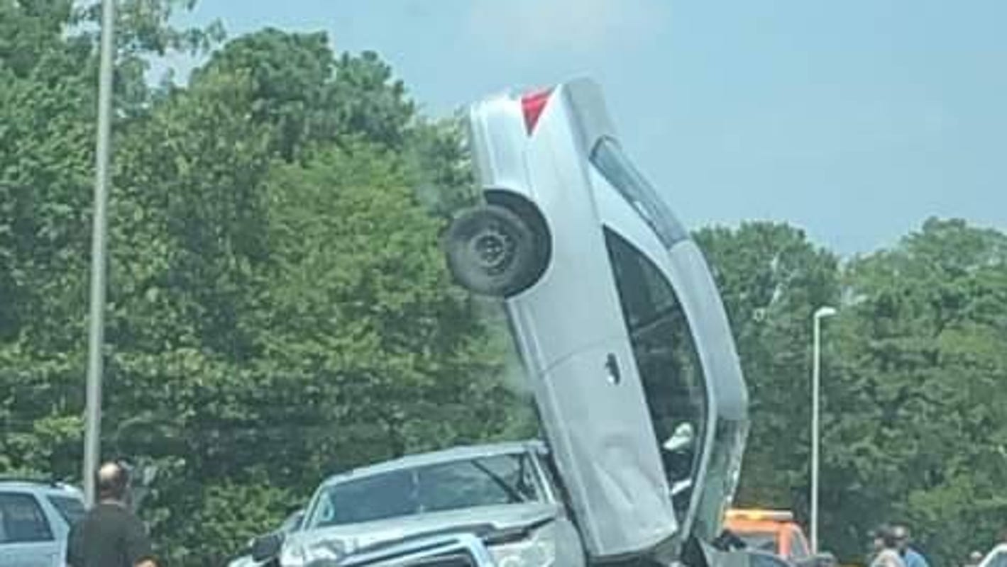 Toms River Crash Closes Two Garden State Parkway Lanes
