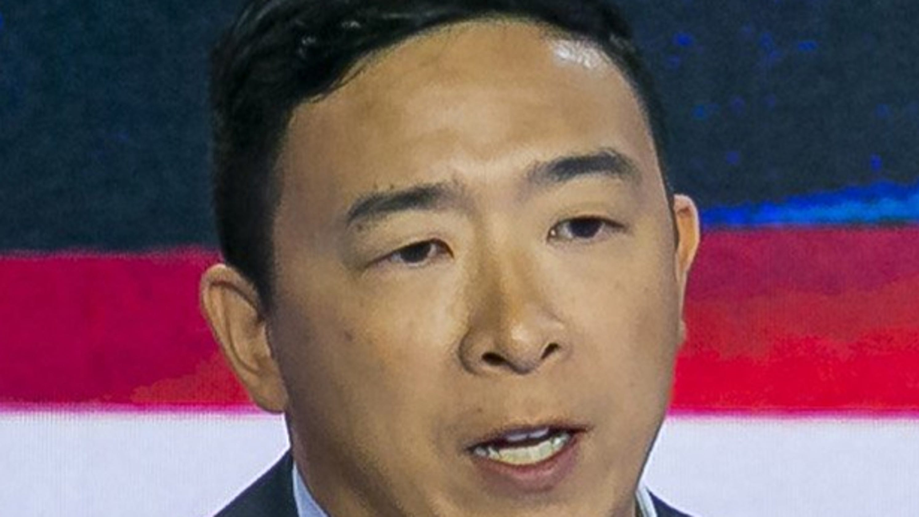 Tie-less Yang: Opposite of Trump is 'Asian man who likes math'2986 x 1680