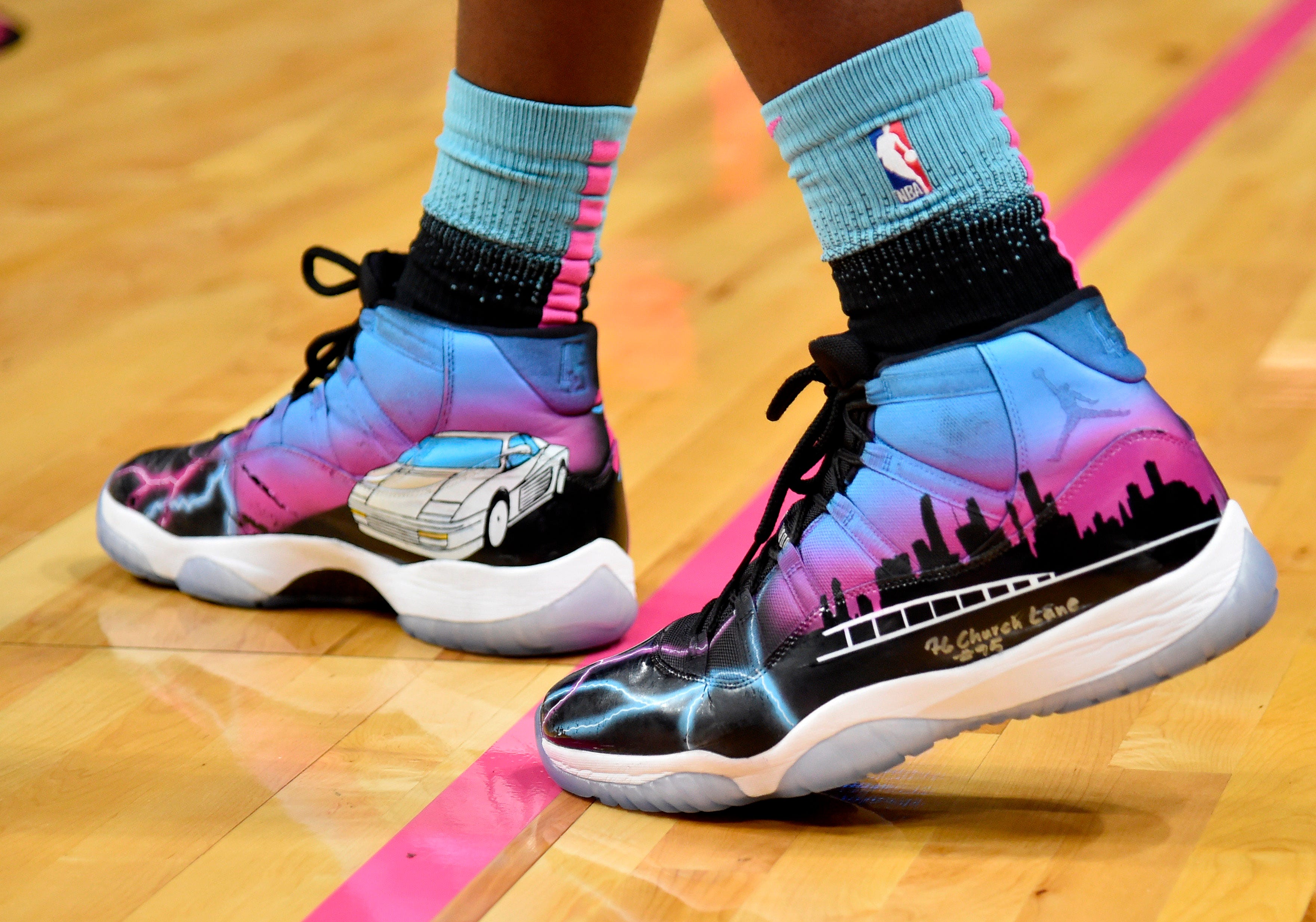 list of nba players with shoes