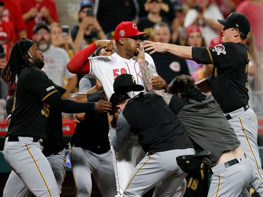 Reds-pirates brawl