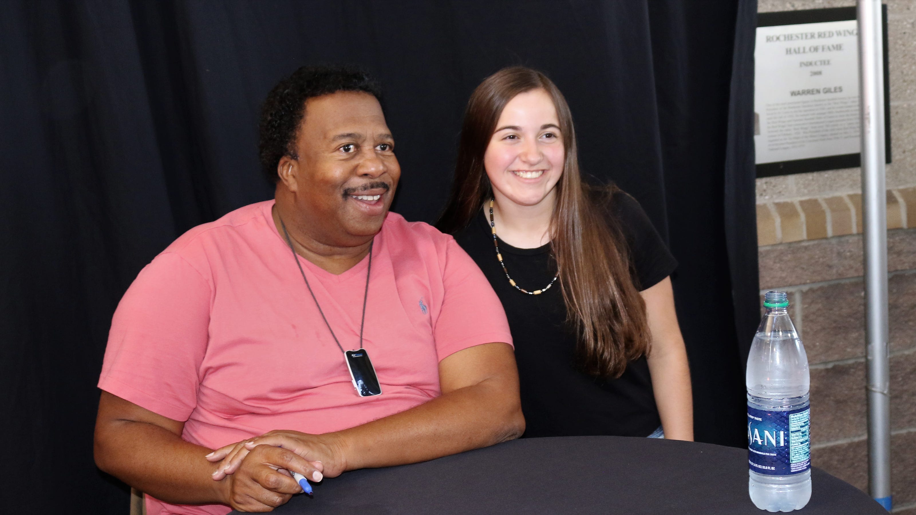 Office actor Leslie David Baker draws huge crowd to Frontier Field
